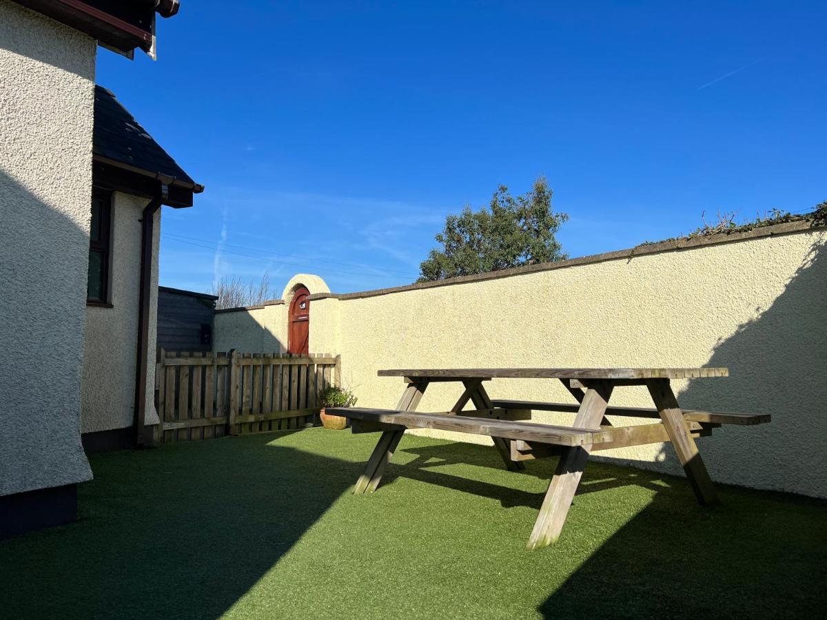 3 Bed Detached Cottage- Log Burner Mountain Views Beaumaris Εξωτερικό φωτογραφία