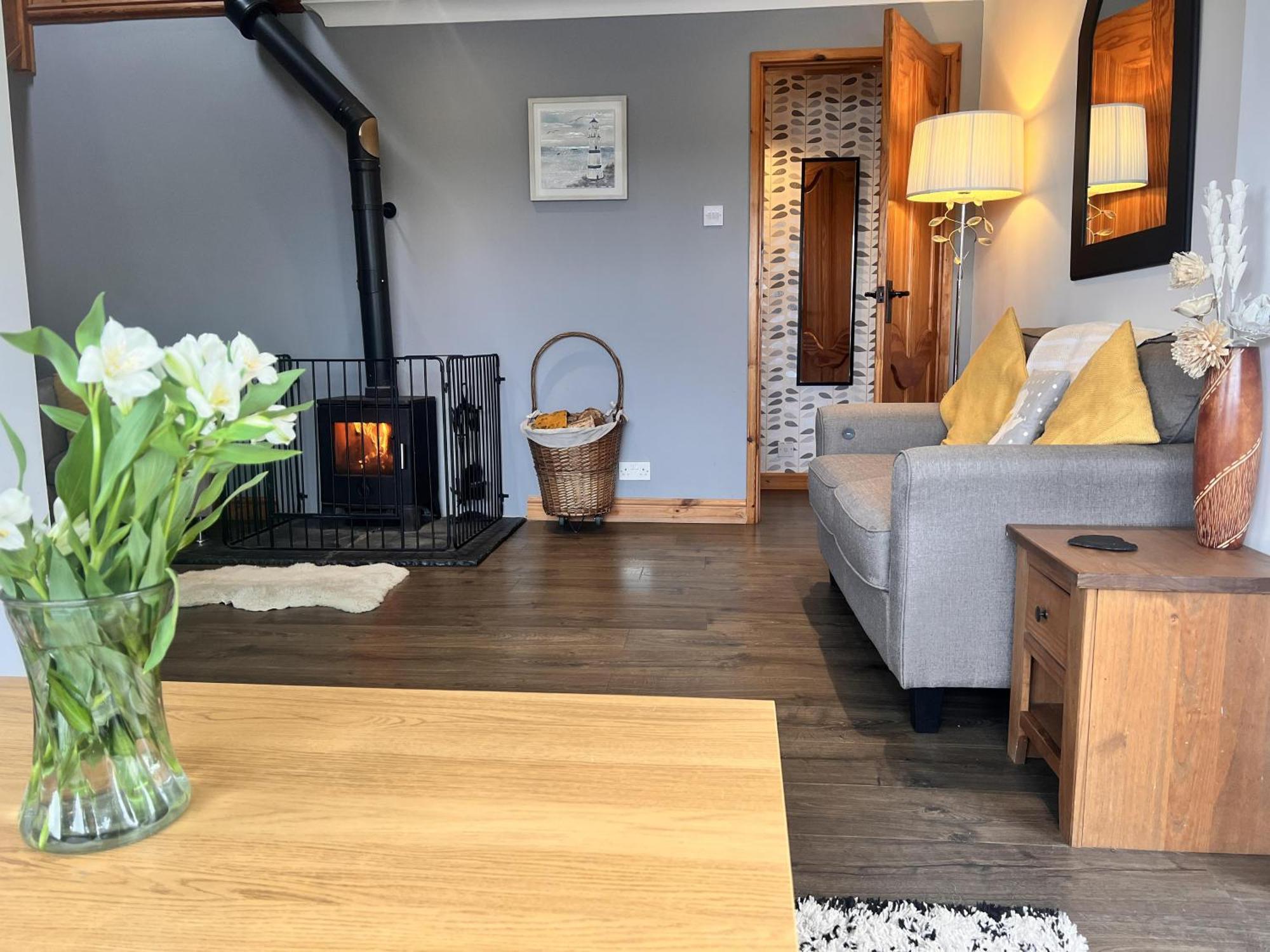3 Bed Detached Cottage- Log Burner Mountain Views Beaumaris Εξωτερικό φωτογραφία