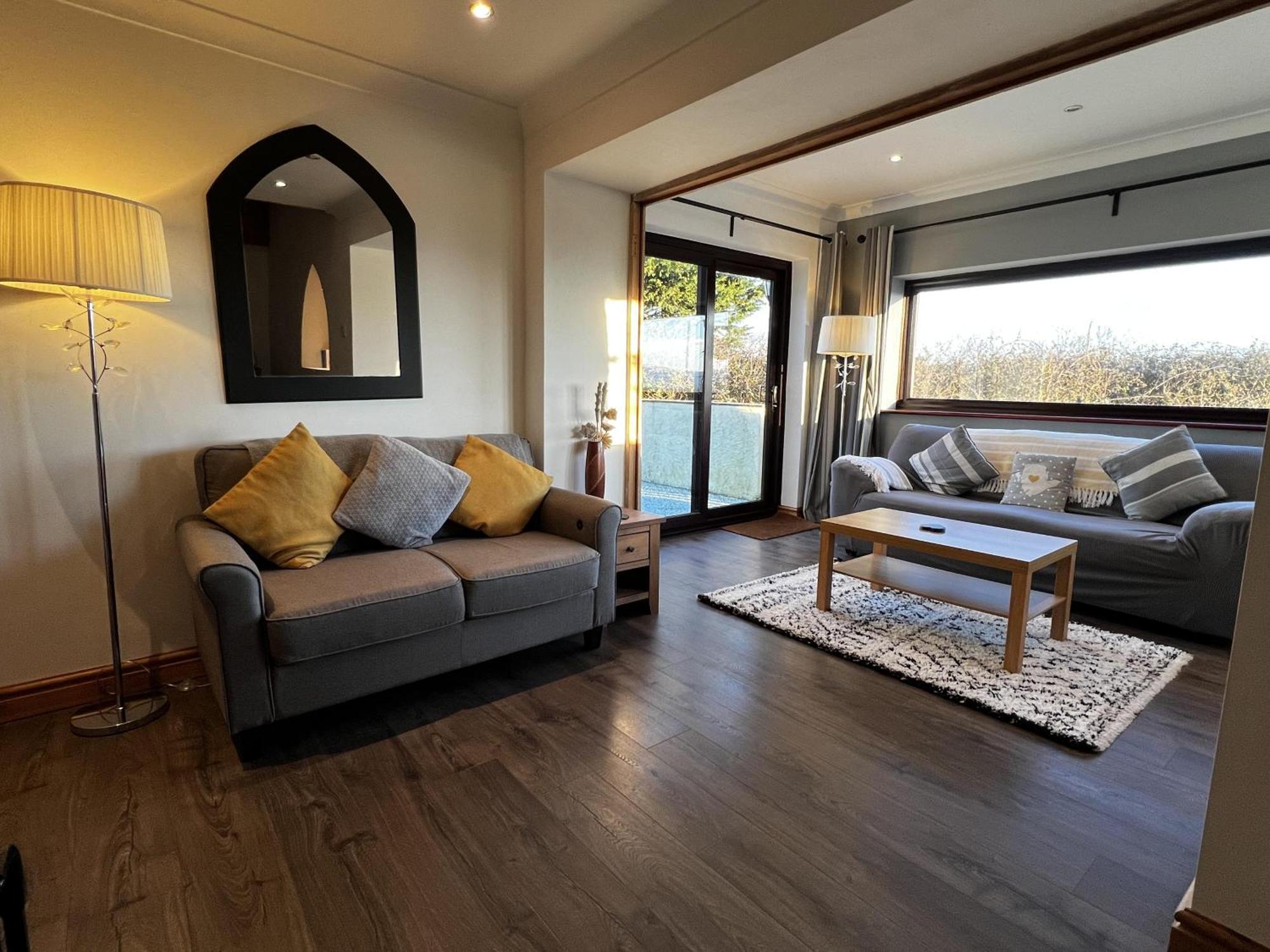 3 Bed Detached Cottage- Log Burner Mountain Views Beaumaris Εξωτερικό φωτογραφία