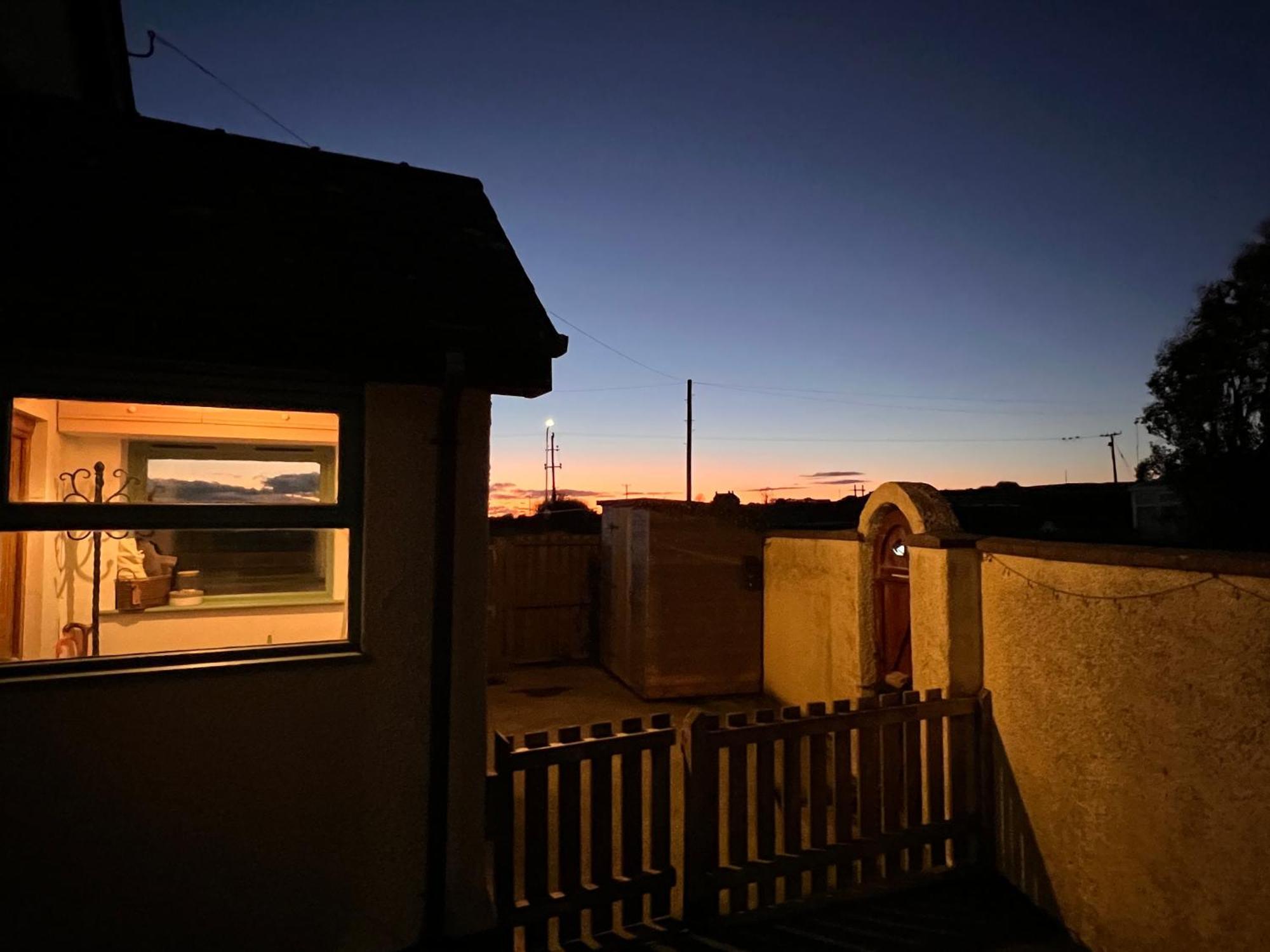 3 Bed Detached Cottage- Log Burner Mountain Views Beaumaris Εξωτερικό φωτογραφία